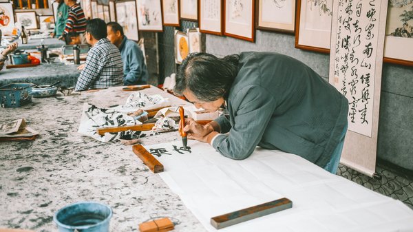Où apprendre les techniques de la calligraphie japonaise à Tokyo, Japon?